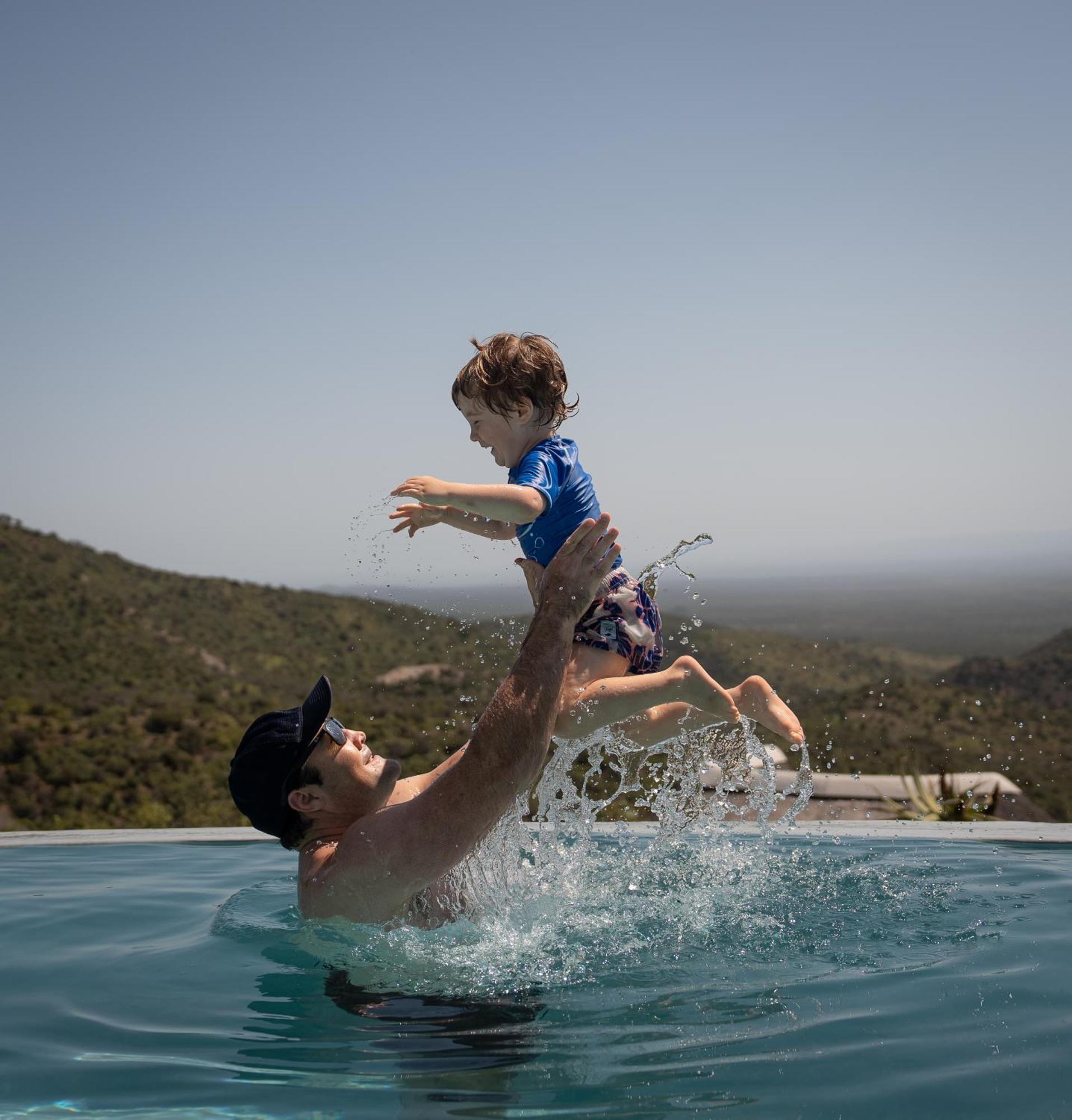 Kuzuko Lodge Addo Kültér fotó
